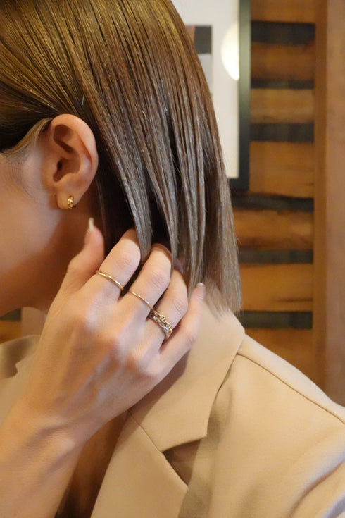 ダイヤモンドハーフフープピアス 0.08ct