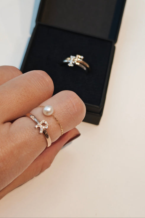 K10ピンクゴールド イニシャルリング 0.06ct(1~7号)