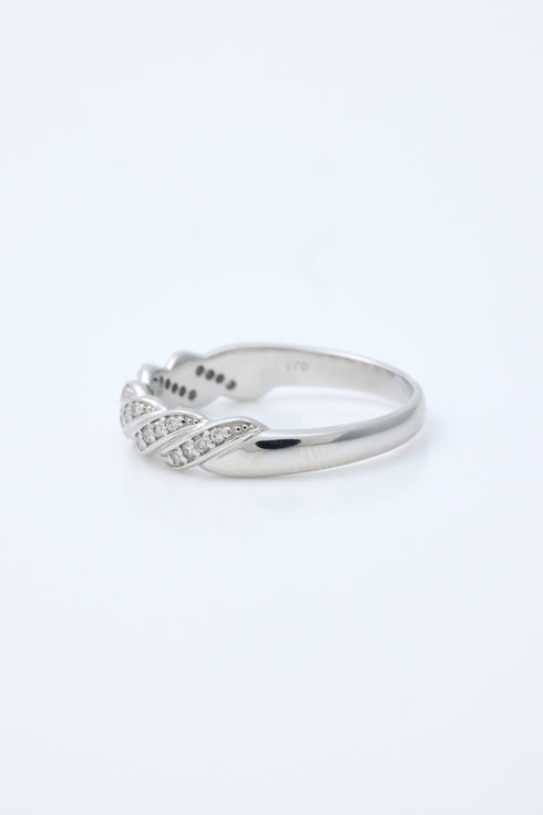 ダイヤモンドツイストエレガンスリング 0.11ct