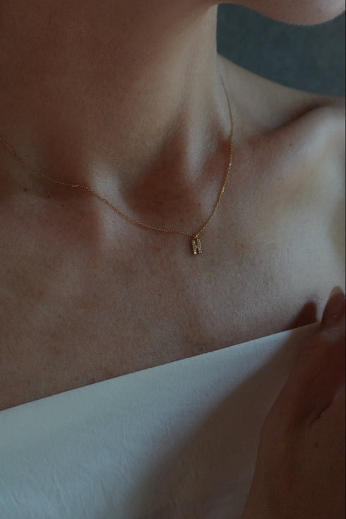 イニシャルネックレス 0.03ct